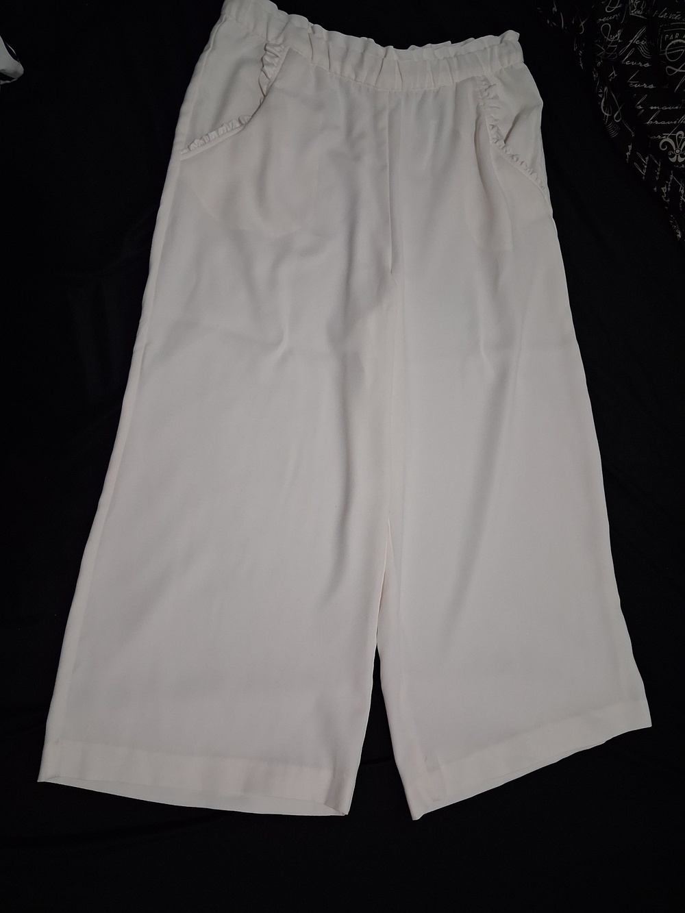 H&M Cream Wide-Leg Capris Elastic Waist Pants